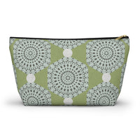 Lace Hexagon Accessory Pouch w T-bottom in Green